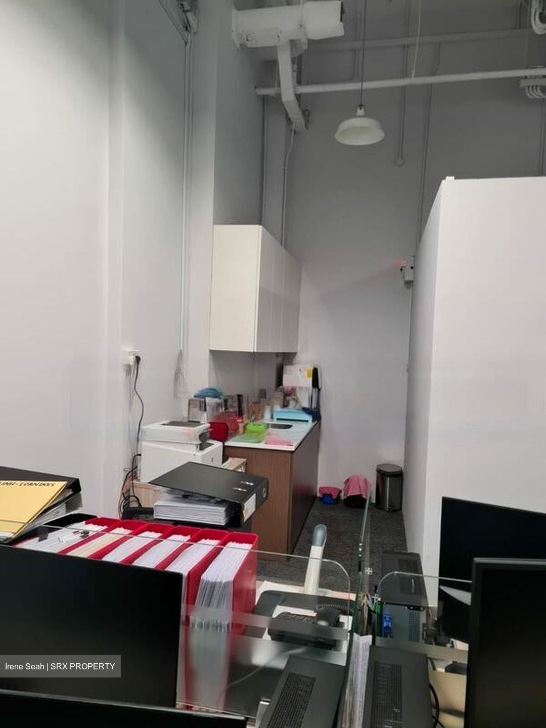 Sbf Center (D1), Office #566754511
